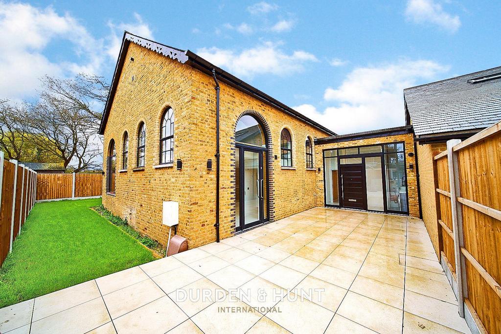Great Warley Street, Brentwood, CM13 4 bed semidetached house £725,000