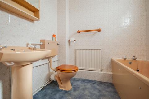 27 Littell Tweed, Chelmsford, CM2 6SH