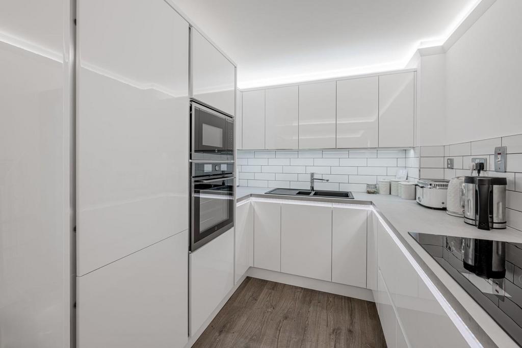 Kitchen 1