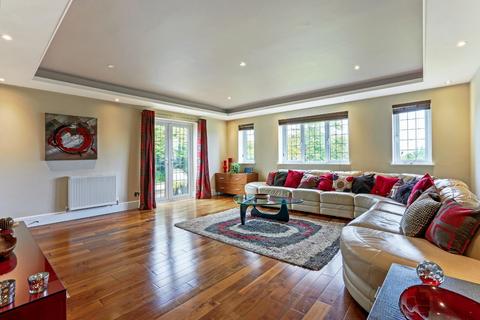 2 Hillway, Guiseley, Leeds, LS20 8HU