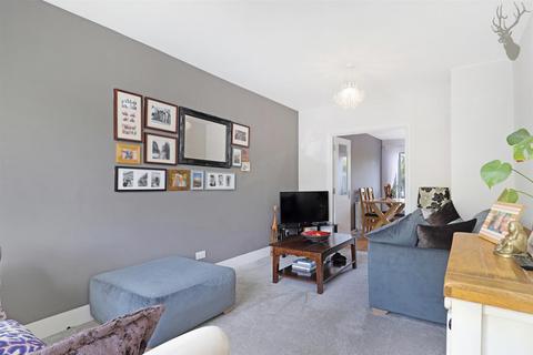 43 Epping Way, London, E4 7PG