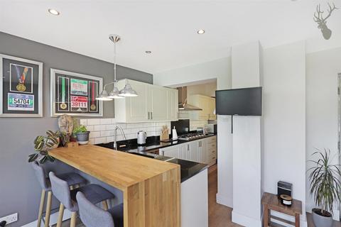 43 Epping Way, London, E4 7PG