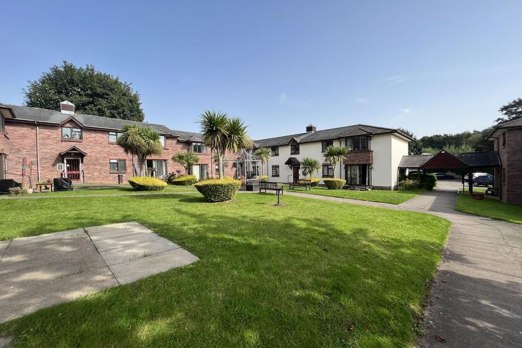 Priory Gardens, Abergavenny, NP7 2 bed retirement property for sale £