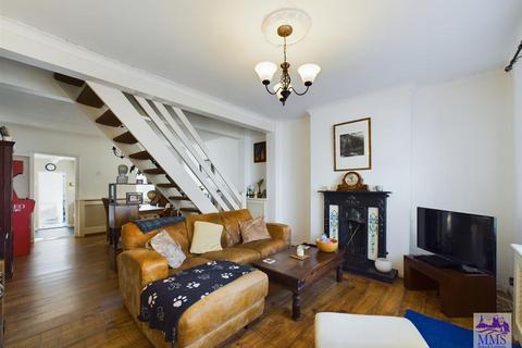 30 Gordon Road, Rochester, ME2 3HJ