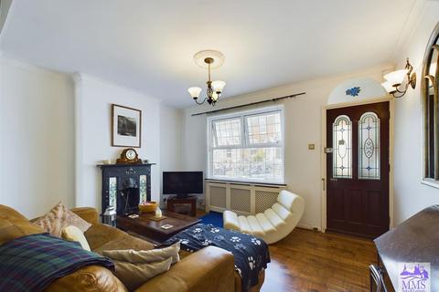 30 Gordon Road, Rochester, ME2 3HJ