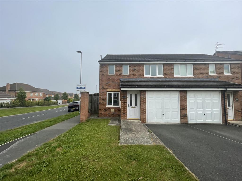 Primrose Road, Cuthbert... 3 bed semidetached house £700 pcm