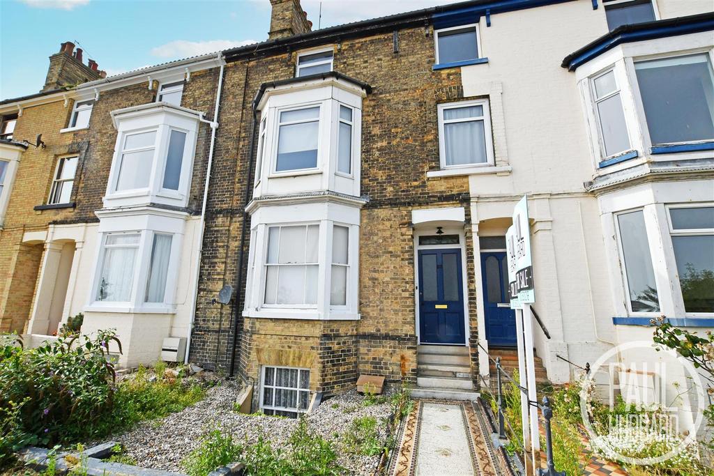 Marine Parade, Lowestoft, NR33 5 bed house for sale £300,000