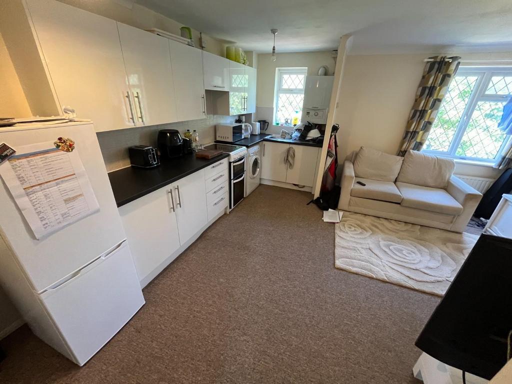 Southbrook Close, Poole 1 bed flat £145,000