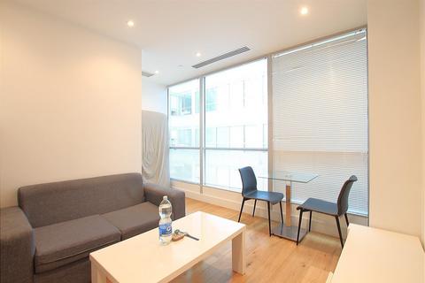 Studio to rent, Staines Road, Hounslow TW3