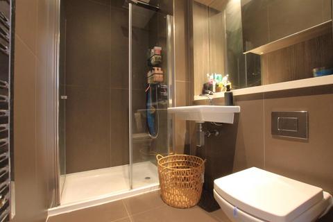 Studio to rent, Staines Road, Hounslow TW3