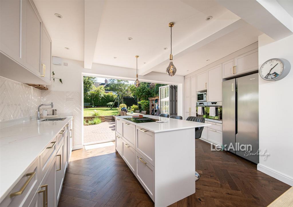 Mayfair Pedmore Kitchen 2.jpg