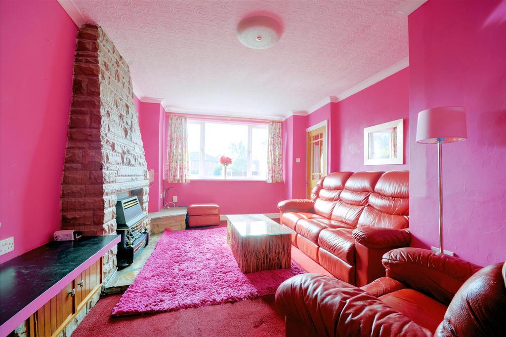 Lounge/Sitting Room