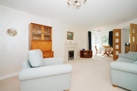 2 bedroom apartment for sale, Bowles Court, Westmead Lane, Chippenham, Wiltshire, SN15 3GU