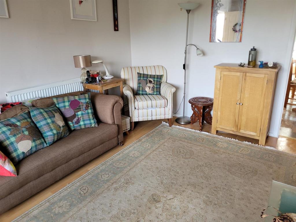 Living Room.jpg