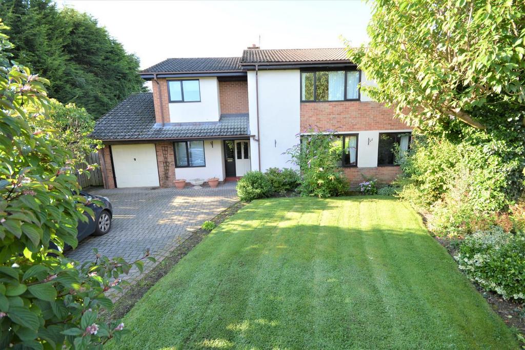 Pollards Drive, Auckland 4 bed detached house for sale £500,000