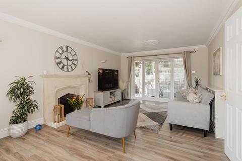 4 Albertine Close, Epsom, KT17 3NR