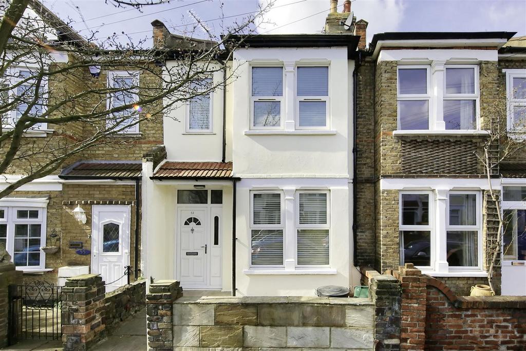 Gore Road, London 3 bed terraced house to rent £2,850 pcm (£658 pw)