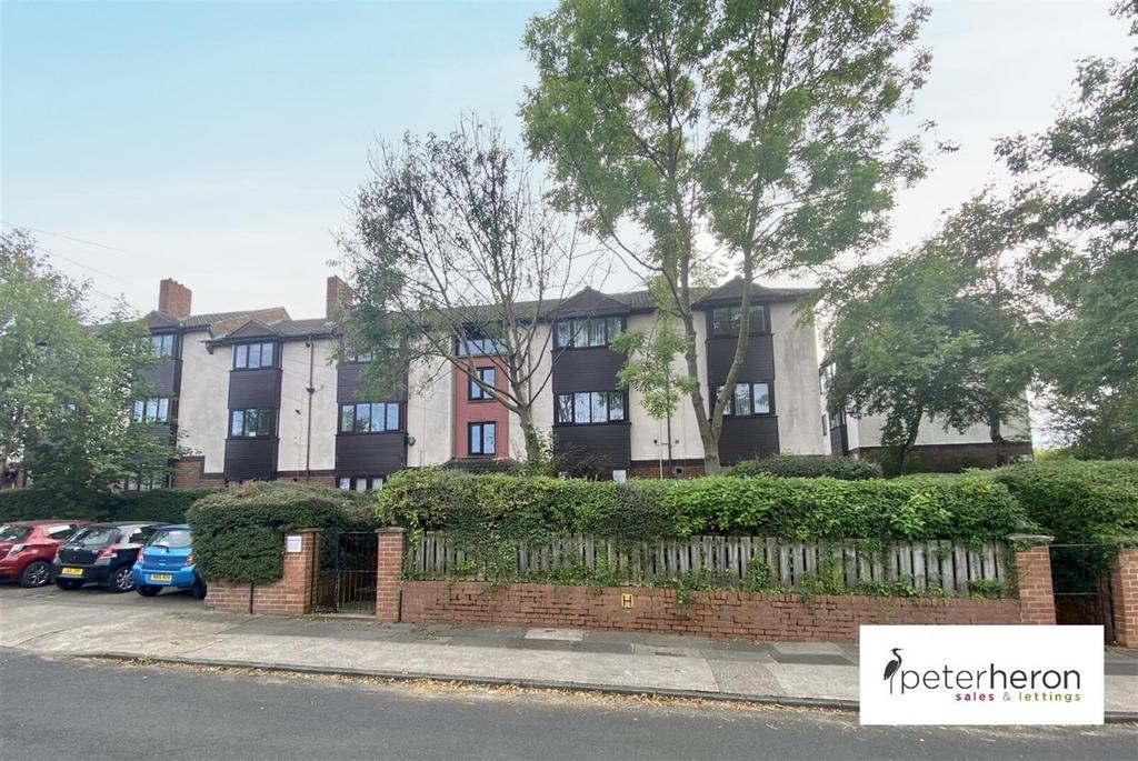 Bowes House, Farringdon, Sunderland 2 bed flat for sale £59,950