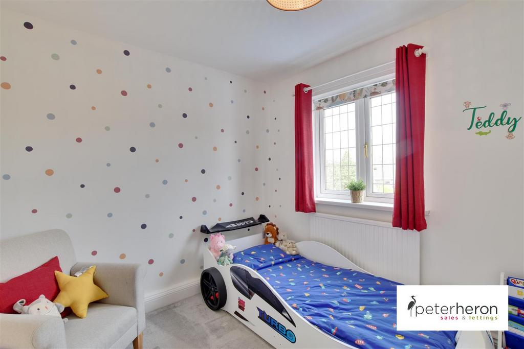 Bedroom 2 (rear)