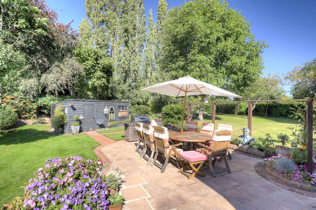 Entertaining Area