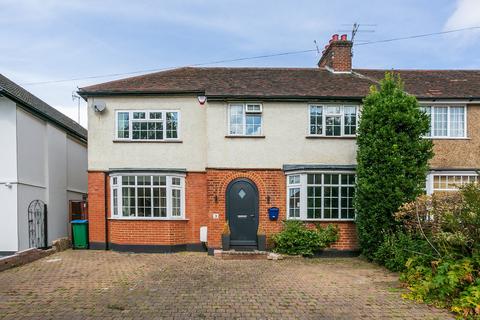 3 The Coppice, Watford, WD19 4HR