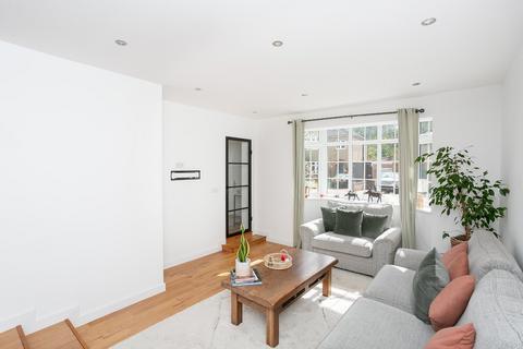 3 The Coppice, Watford, WD19 4HR
