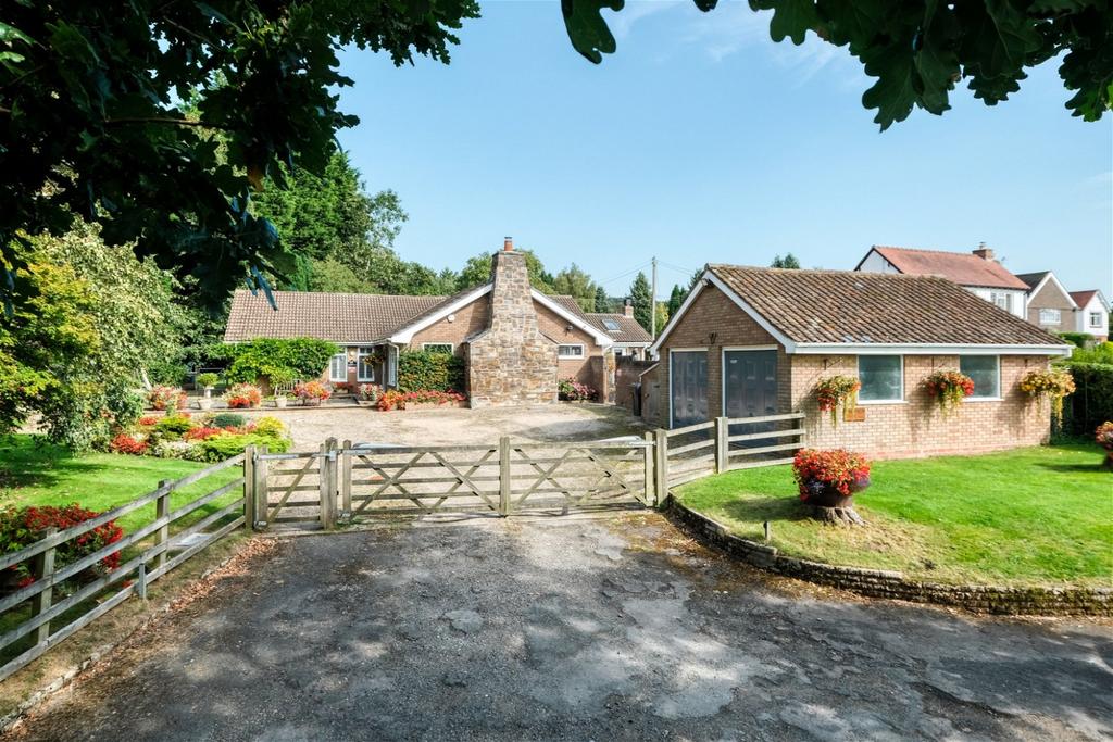 Lower Shepley Lane, Lickey End, Bromsgrove, B60 1HX 4 bed detached