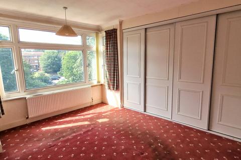 15 Brookside, East Barnet, Barnet, EN4 8TT