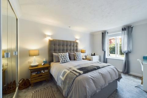 2 bedroom retirement property for sale - Regency Crescent, Christchurch, Dorset, BH23