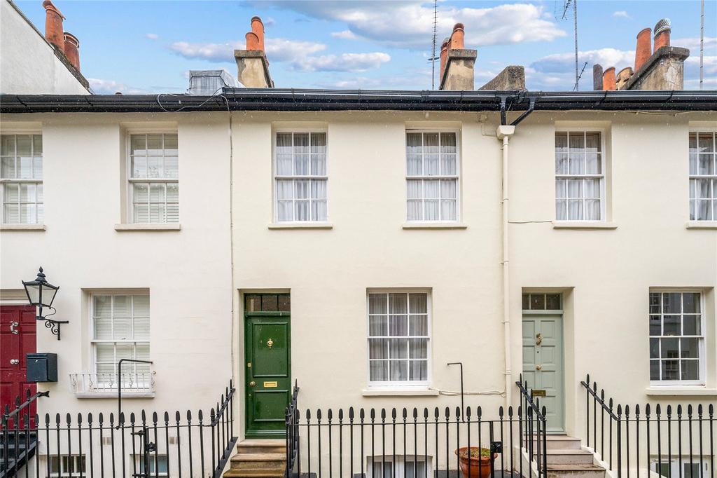Grosvenor Cottages, Eaton Terrace, London, SW1W 3 bed terraced house