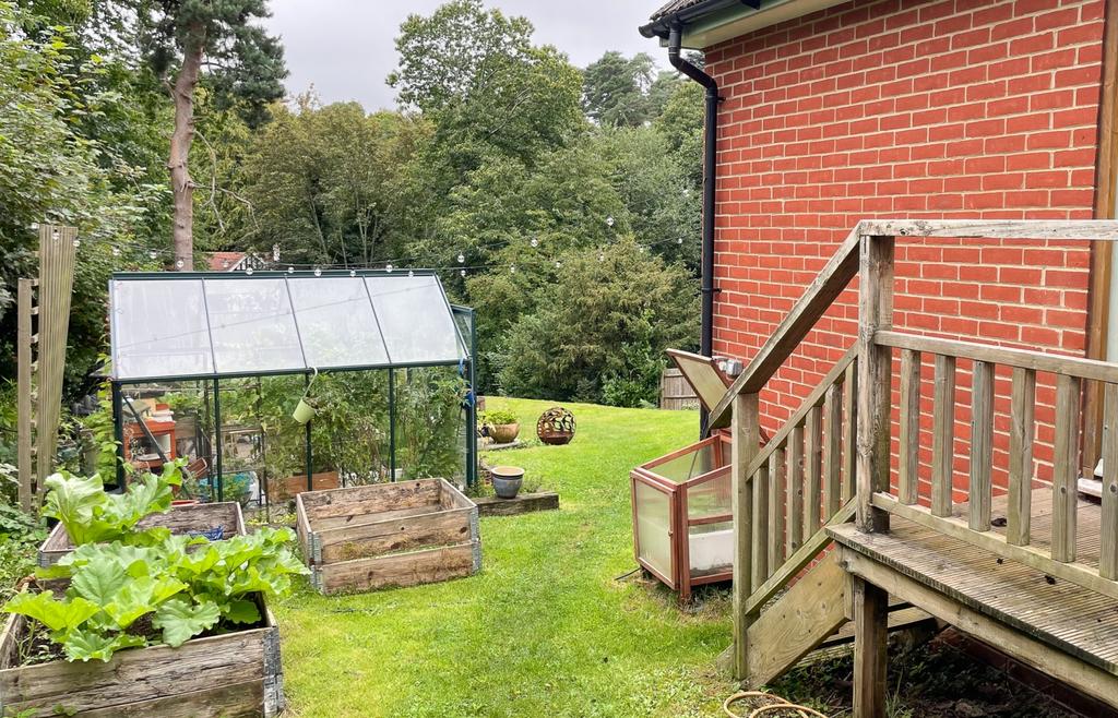 Garden to Side of House