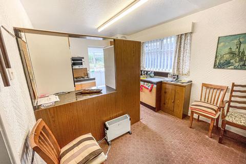2 bedroom bungalow for sale, Fairlawn Gardens, High Barnes, Sunderland, Tyne and Wear, SR4 8QT