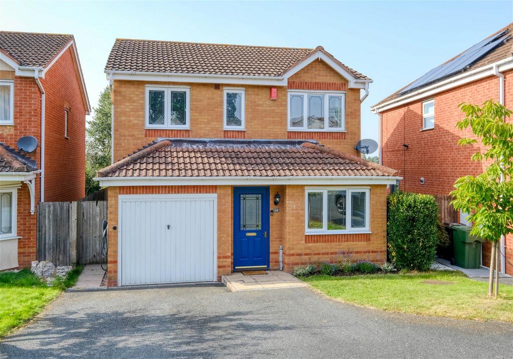 Davenham Road, Bromsgrove, B60 2SG 3 bed detached house for sale £375,000