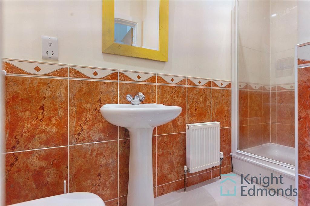 Bedroom 2 Ensuite