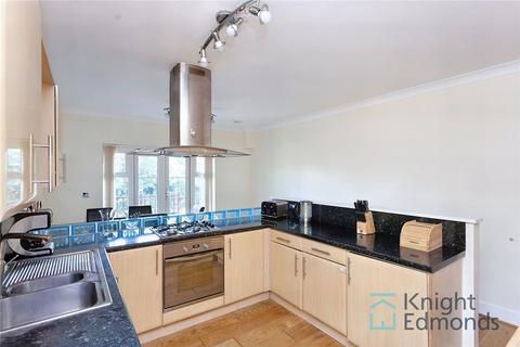 3 bedroom terraced house for sale - St. Peters Street, Maidstone, ME16