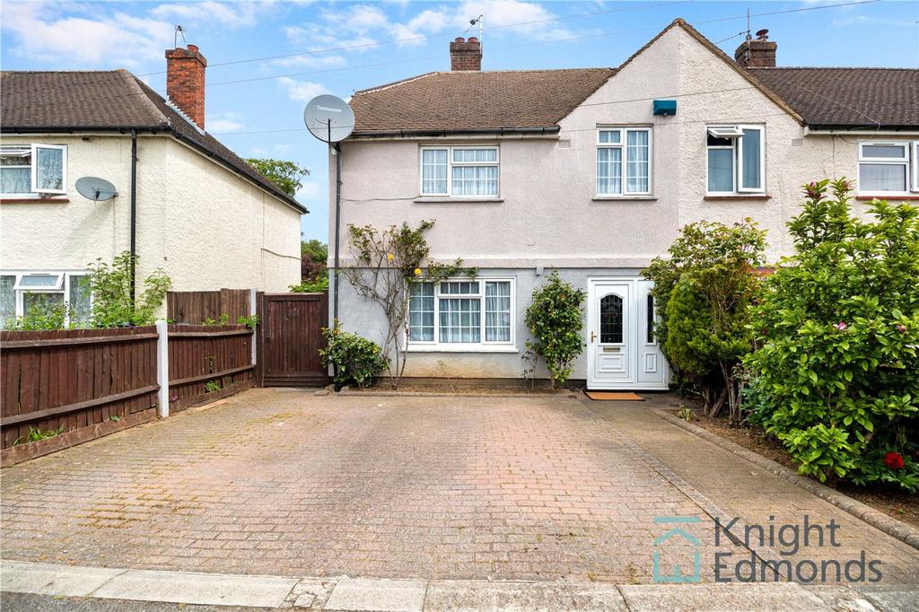 Plains Avenue, Maidstone, ME15 3 bed end of terrace house for sale £375,000