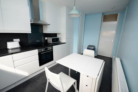 2 bedroom flat for sale, Longstone, Pimlico Court, Low Fell