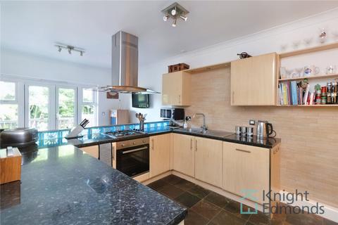 3 bedroom end of terrace house for sale, St. Peters Street, Maidstone, ME16
