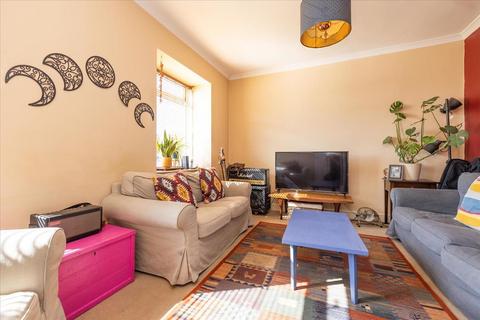 70 High Street, Loanhead, EH20 9RR