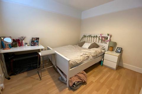 4 bedroom semi-detached house for sale - 27a Cranmer Road, Bournemouth,