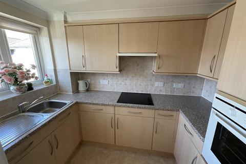 1 bedroom flat for sale, Kings Road, Horsham, West Sussex
