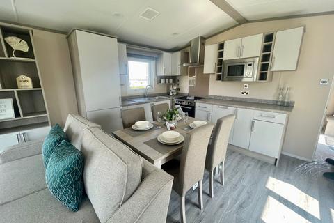 2 bedroom lodge for sale, Southminster, Essex, CM0
