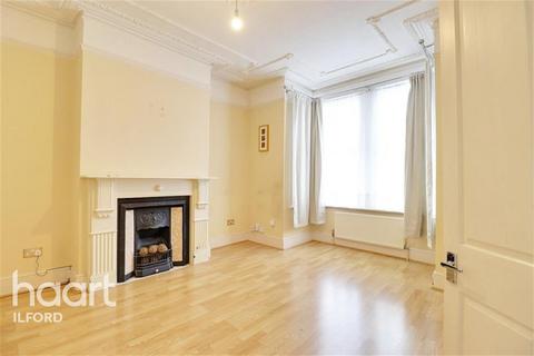 3 bedroom terraced house to rent, Wellesley Road, IG1