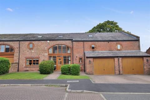5 bedroom barn conversion for sale - Norlands Park, Widnes