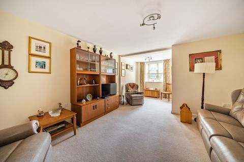 2 bedroom apartment for sale - Lewsey Court, Mercer Way, Tetbury, GL8