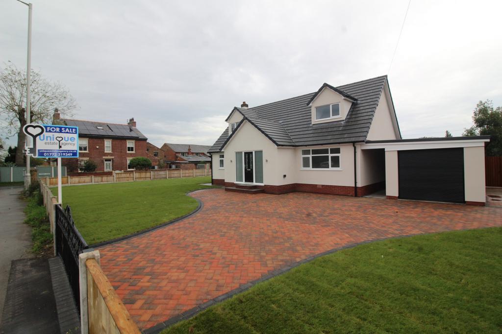 Kirkham Road, Freckleton PR4 4 bed detached house for sale £650,000