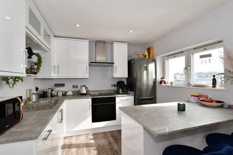 2 bedroom apartment for sale, Watersmeet, St. Mary's Island, Chatham, Kent