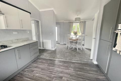 2 bedroom lodge for sale, Clacton-on-Sea, Essex, CO16