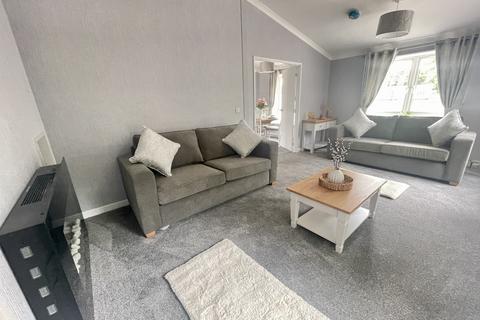 2 bedroom lodge for sale, Clacton-on-Sea, Essex, CO16