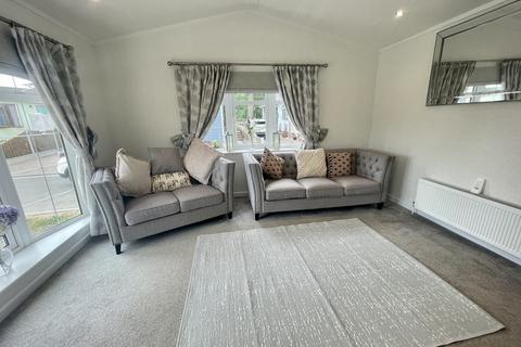 2 bedroom lodge for sale, Clacton-on-Sea, Essex, CO16